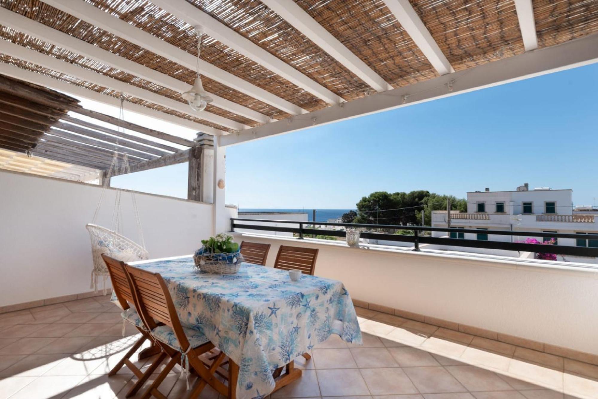 Casa Vacanze Orlando - Con Veranda Vista Mare A 200M Dal Mare Santa Maria di Leuca Eksteriør billede